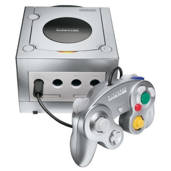 Гейм кьюб. Игровая приставка Nintendo GAMECUBE. Nintendo GAMECUBE 2001. Нинтендо 1. Релиз GAMECUBE.