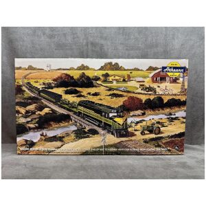 Athearn John Deere HO Scale Accessory Box - 18 Piece Track