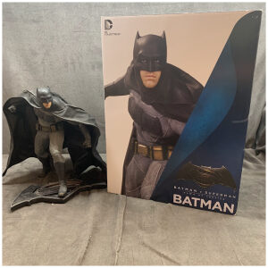 DC Collectibles Statue - Batman V Superman Dawn Of Justice Batman