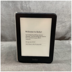 Kobo Clara 2E eReader 6” HD Touchscreen N506 with Protective Green Case and Charge Cable