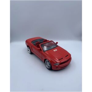 Maisto 1/24 Ford Mustang GT Concept (Missing Rear Arch)