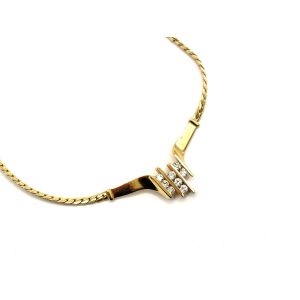 14k Yellow Gold Serpentine Necklace - Built in V-Shaped Pendant with Diamond Chips