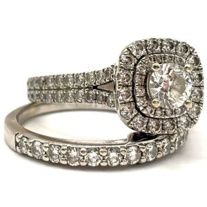 14k White Gold Vera Wang Diamond Ring Set - Round Cut Diamond Centrepiece