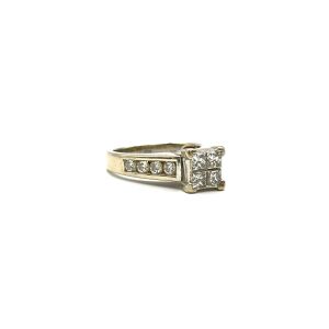 14k White Gold Diamond Ring - Quad Cluster Centrepiece - Includes Box