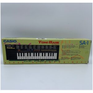 Casio SA-1 KeyBoard W/Box (takes AA battery)